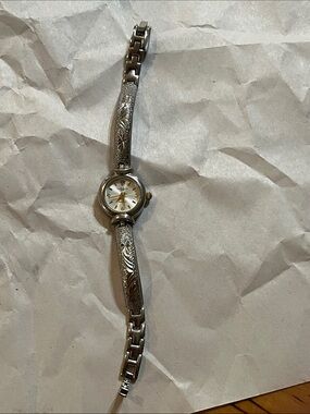 Spoon 2 tone ladies watch/new battery